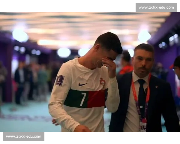 C罗告别世界杯葡萄牙黯然离场，球迷不舍！
